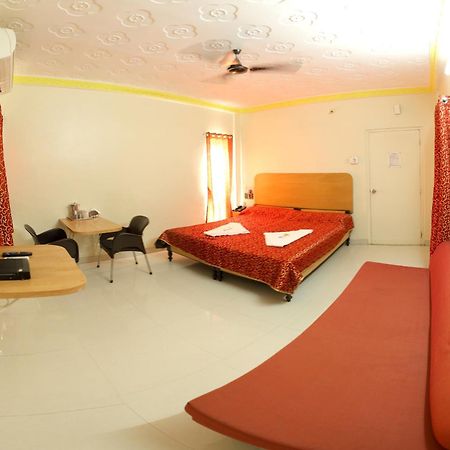 Hotel Panchavati アウランガーバード エクステリア 写真